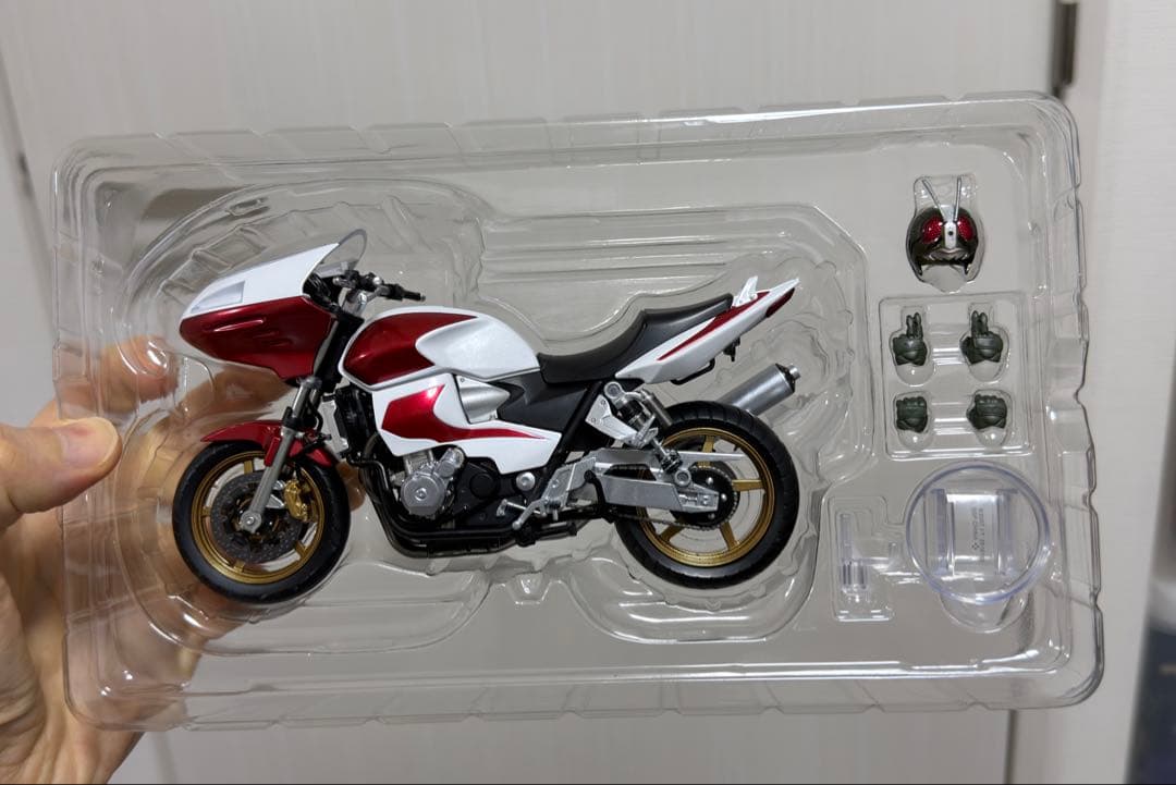 S.H.Figuarts（真骨彫製法） 仮面ライダー2号&サイクロン２号
