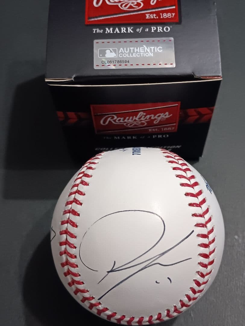 ドジャース 大谷翔平　山本由伸　佐々木朗希　直筆サインボール MLB3選手