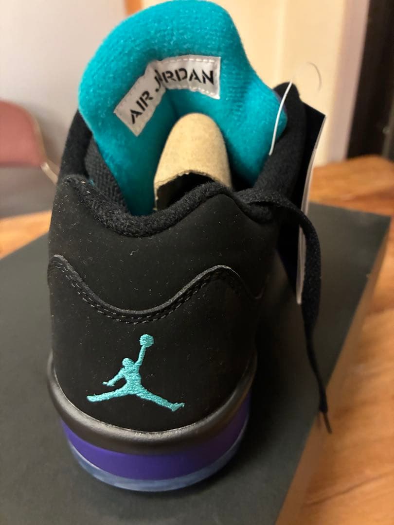 Jordan V Low Golf ブラック/エメラルド 9.5