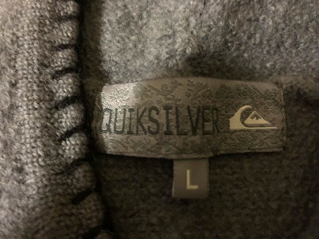 QUIKSILVER フード付きジップアップニット