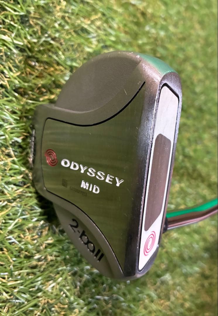 中尺パター　ODYSSEY ホワイトスチール2ボール MID