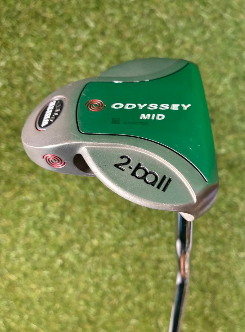中尺パター　ODYSSEY ホワイトスチール2ボール MID