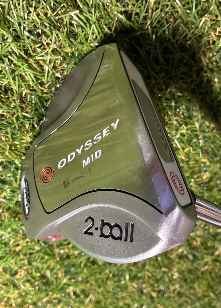 中尺パター　ODYSSEY ホワイトスチール2ボール MID
