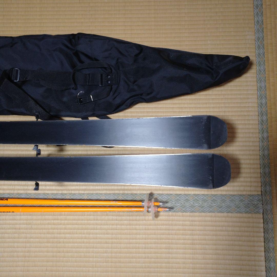 K2のスキー板とSALOMONのビンディングの スキーセット