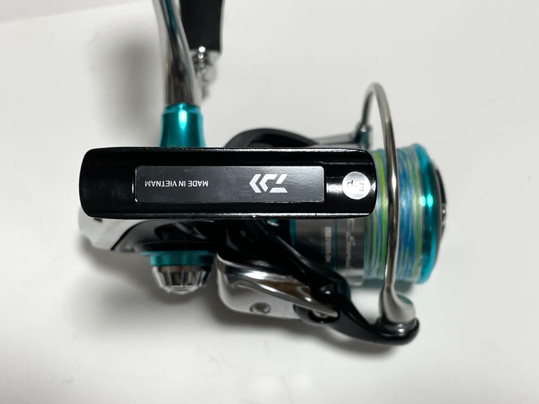 DAIWA エメラルダス LT2500S-DH スピニングリール