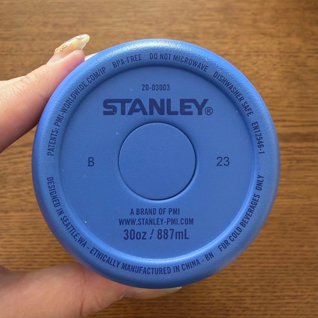 【極美品】 海外限定 STANLEY ステンレス水筒 ブルー 887ml