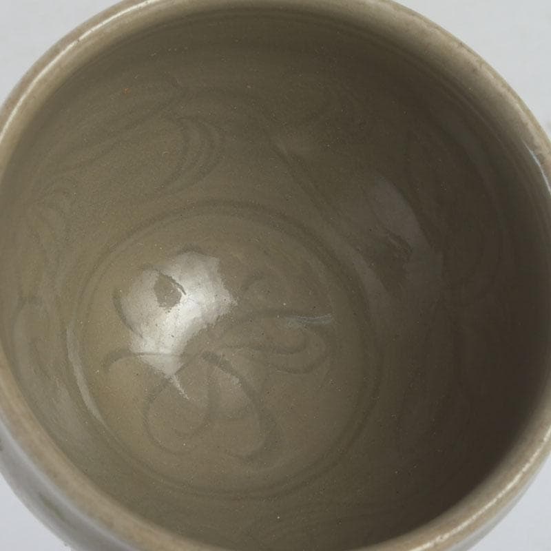 中国　龍泉窯　青磁　印刻花文　茶碗　V　9984