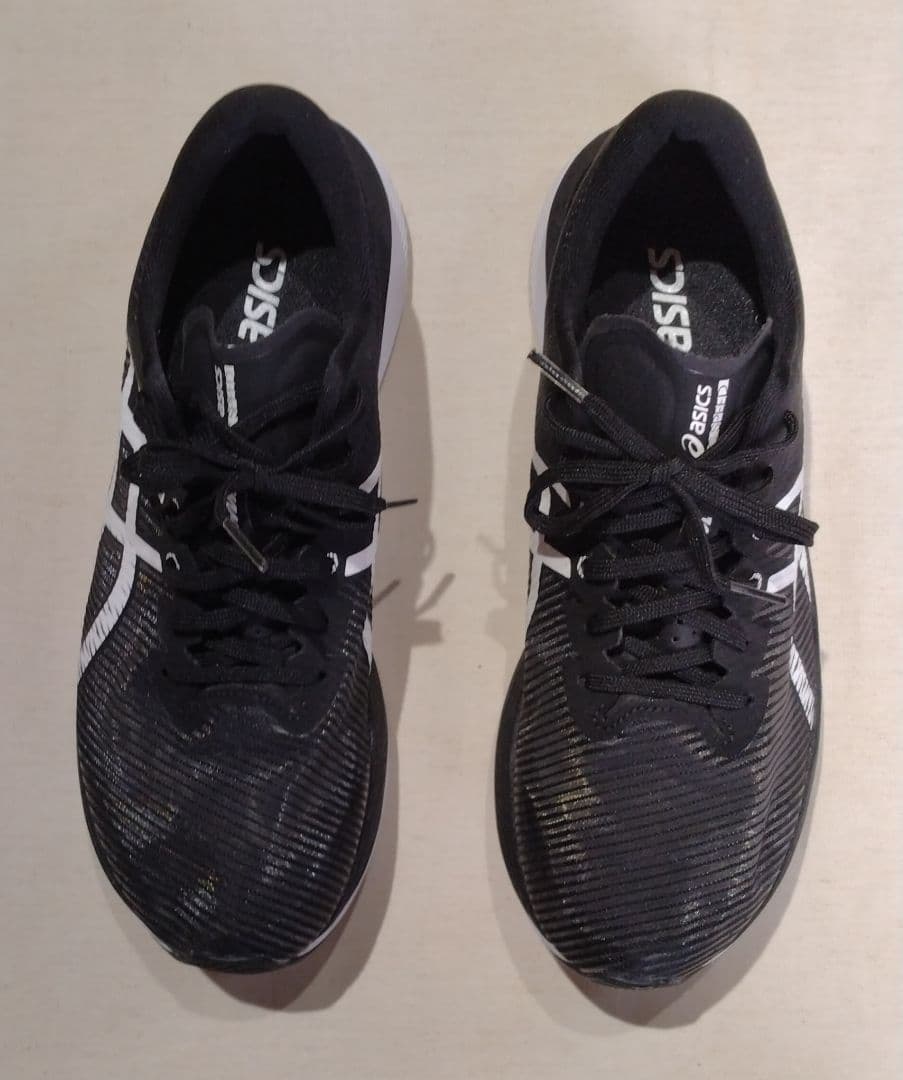 ASICS MAGIC SPEED ブラック/ホワイト