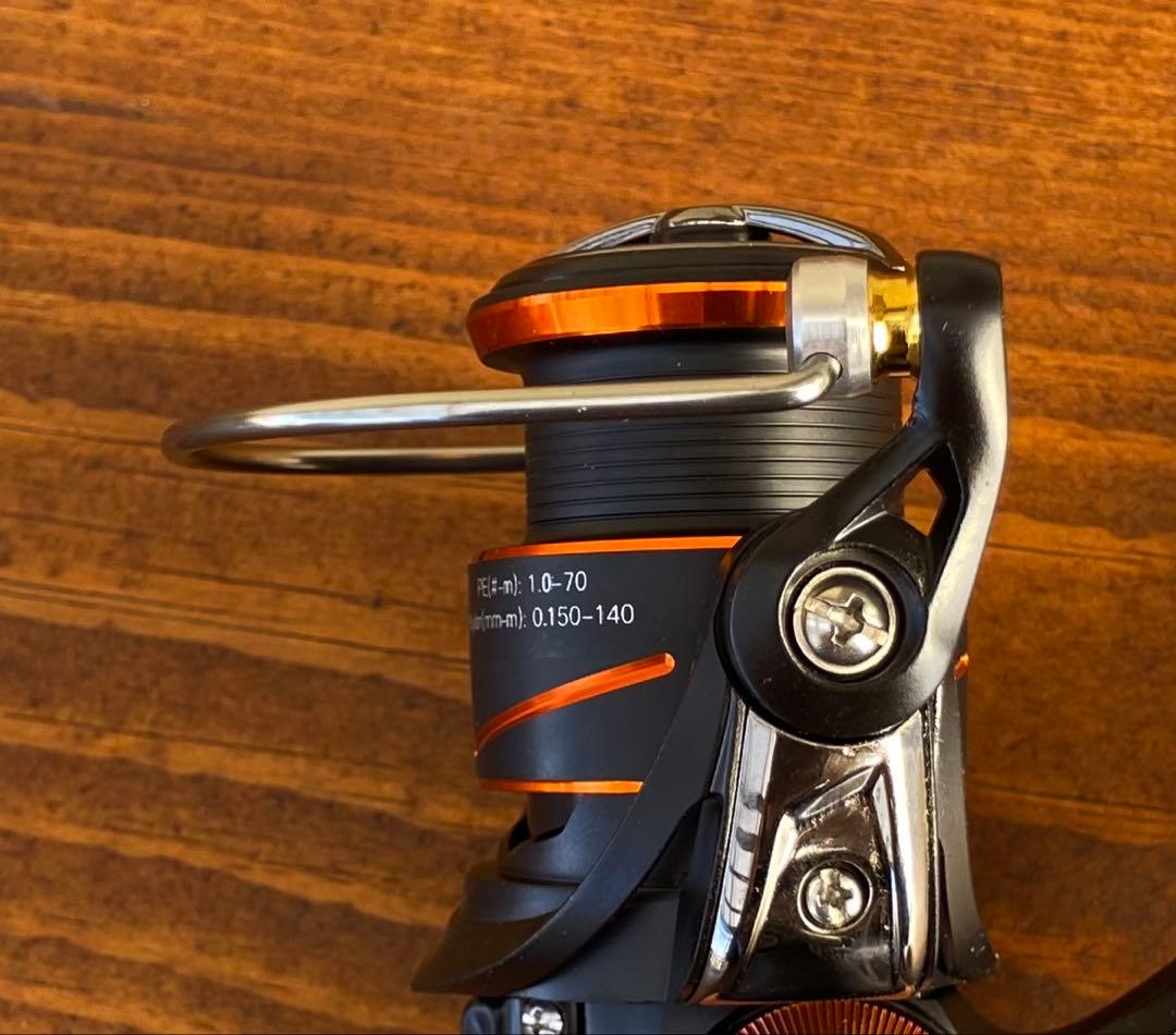 スピニングリール　アジング　トラウト　1000S シャロースプール　新品未使用