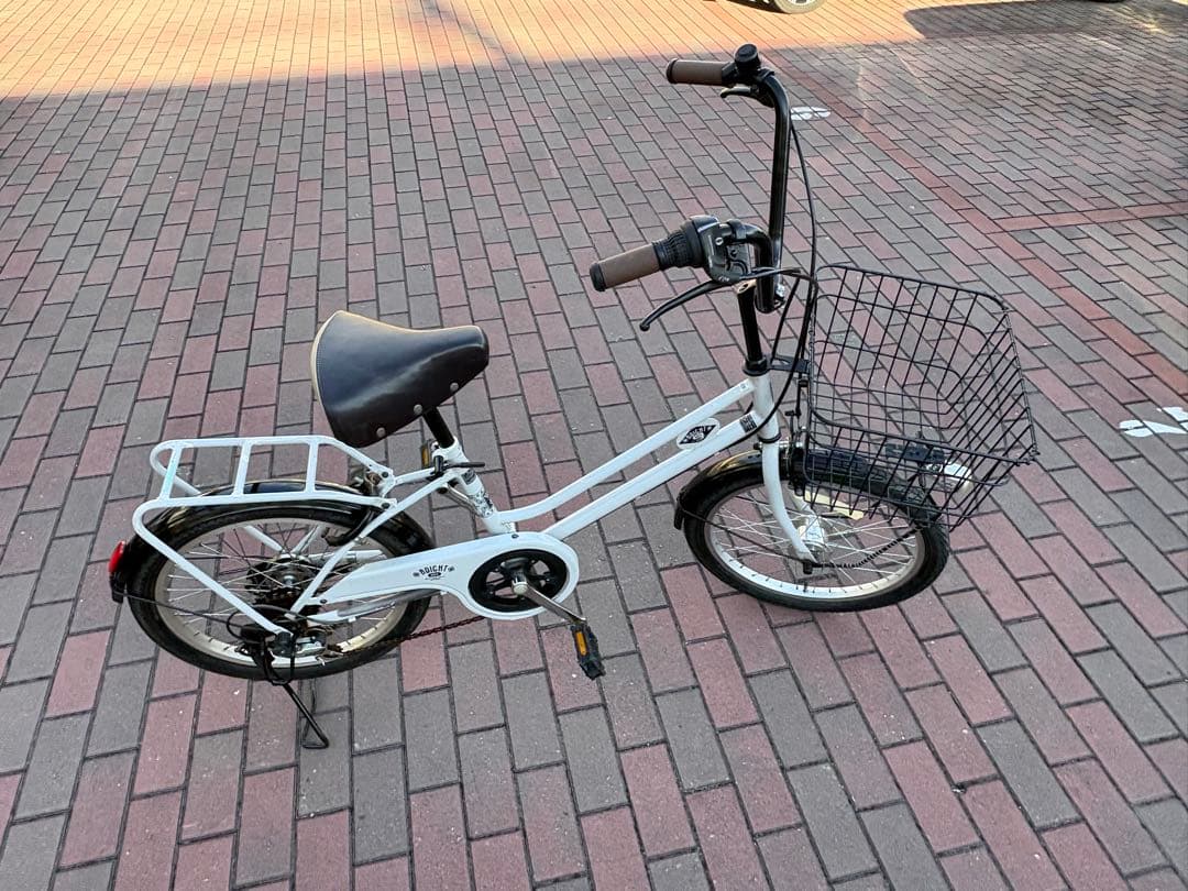 変速付きコンパクトサイクル(20㌅)お届け出来ます。お引き取りも可能です。