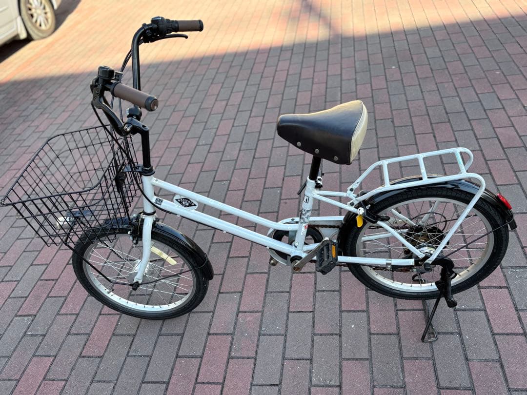 変速付きコンパクトサイクル(20㌅)お届け出来ます。お引き取りも可能です。