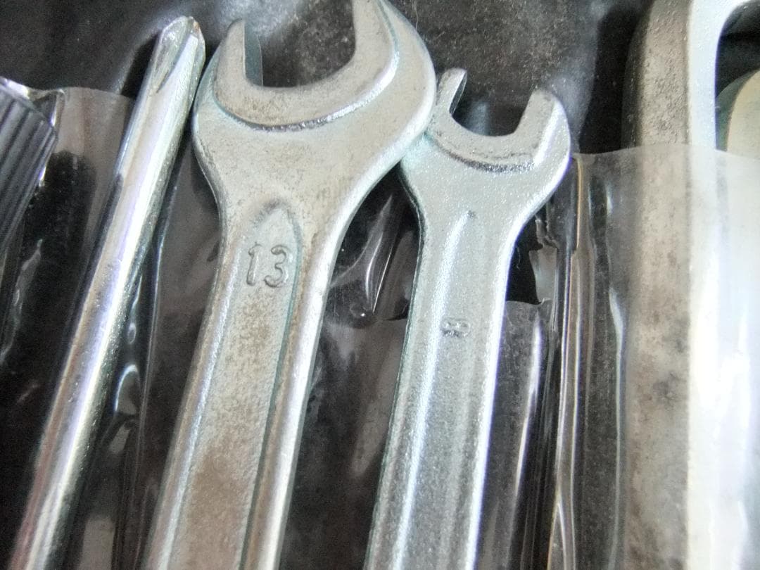 ドカティ　純正　車載工具
