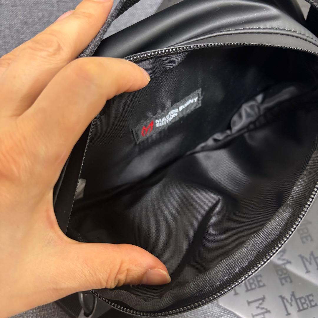 マスターバニーエディション新品ボディバッグ黒ブラックウエストポーチMBE