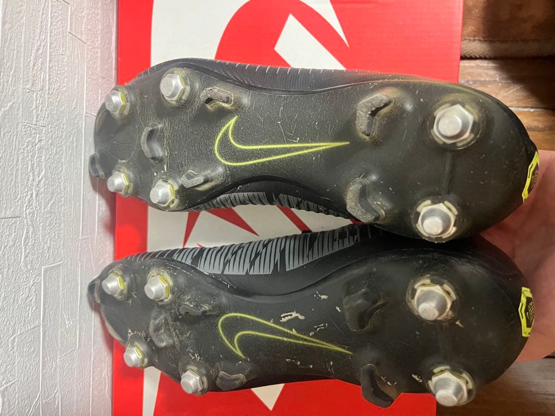 Nike Mercurial サッカーシューズ ブラック/レッド
