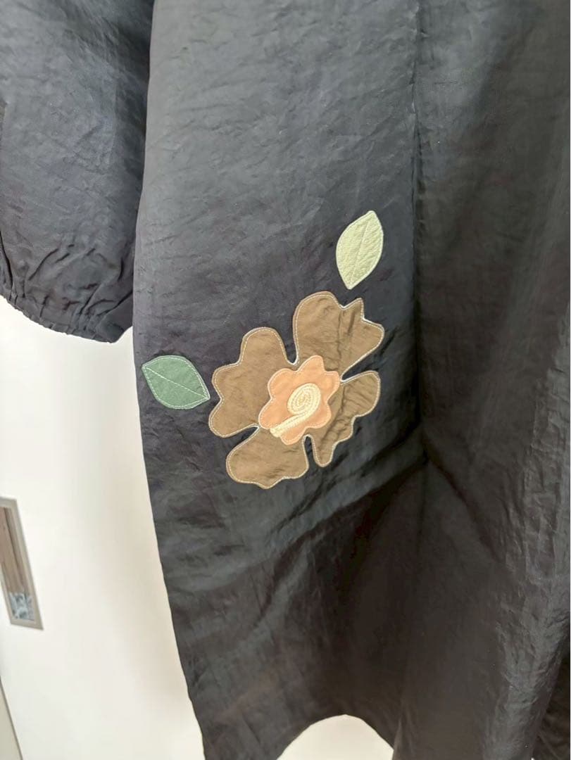 月末大特価❗️belpaci ベルパーチ　さえら　花モチーフ　割烹着　エプロン