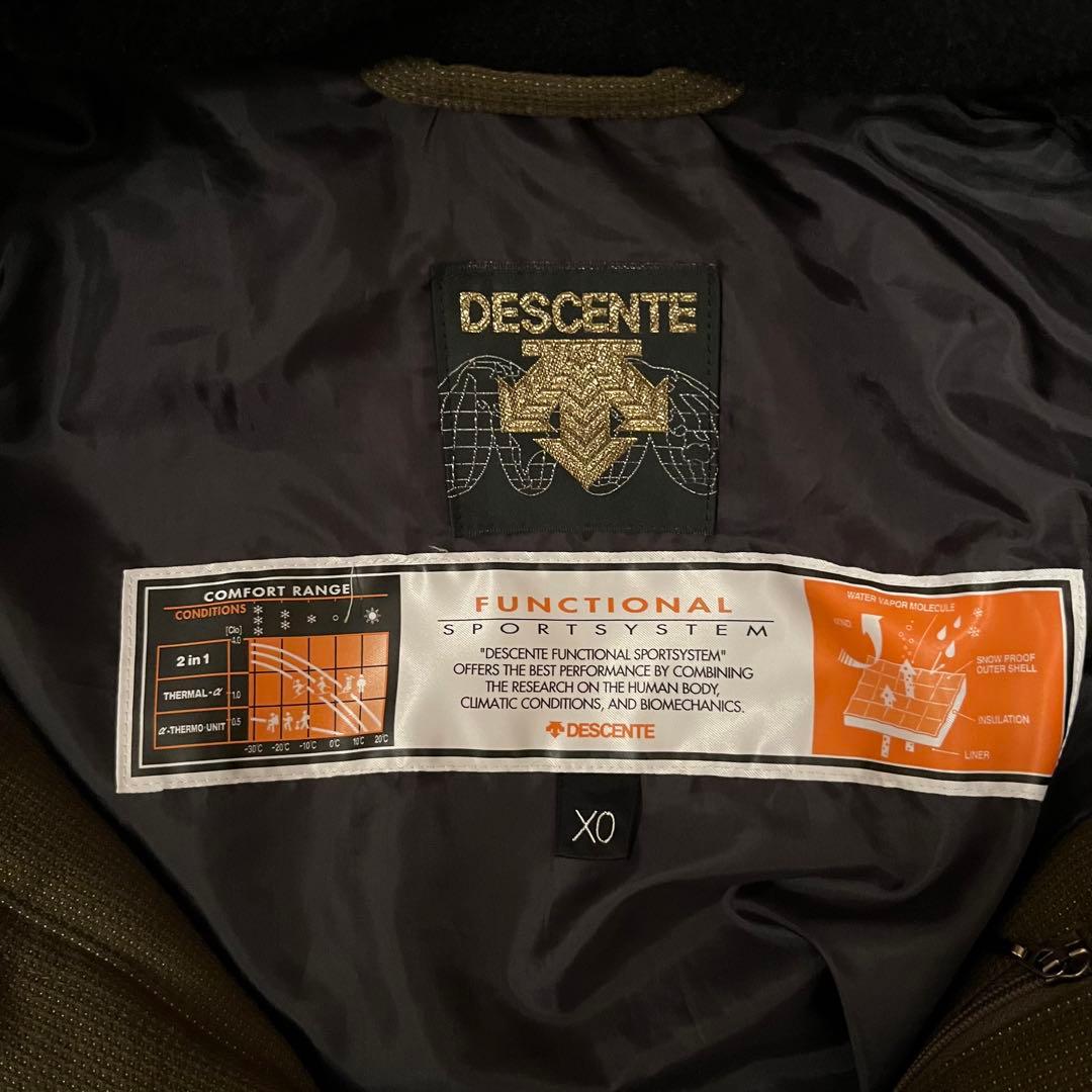 本日限定値下げ　ほぼ未使用　DESCENTE スキーウェア　上下セット