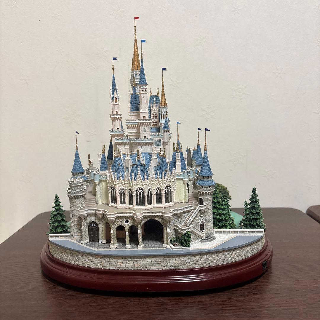 お値下げ中　ディズニー　シンデレラ城　オルショウスキー　希少　ライトアップ