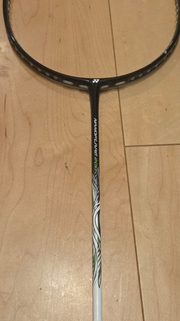 YONEX Nanoflare 200 ラケットとケース