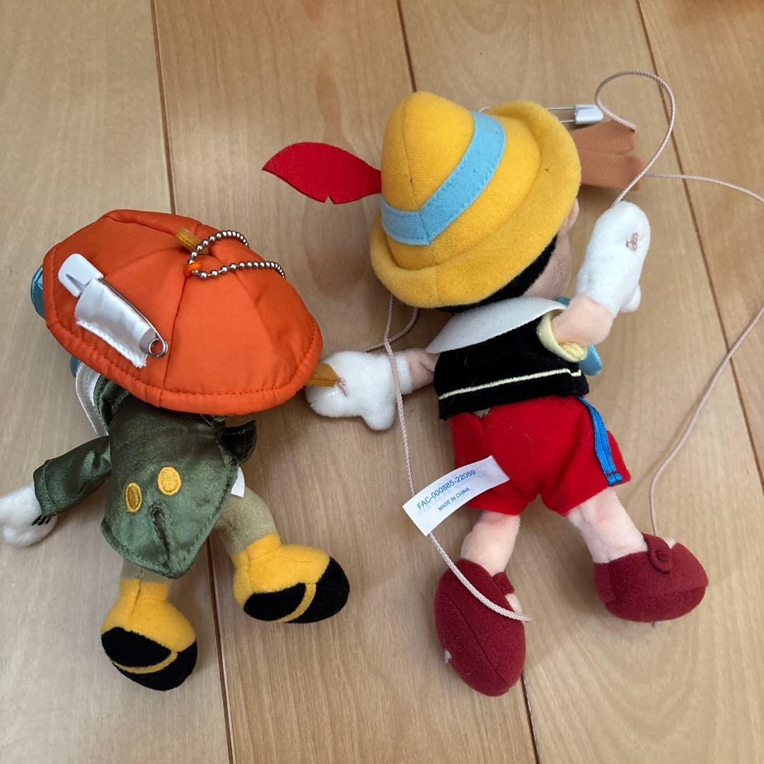 ディズニーリゾート　ピノキオ　ジミニー　ぬいぐるみバッジ