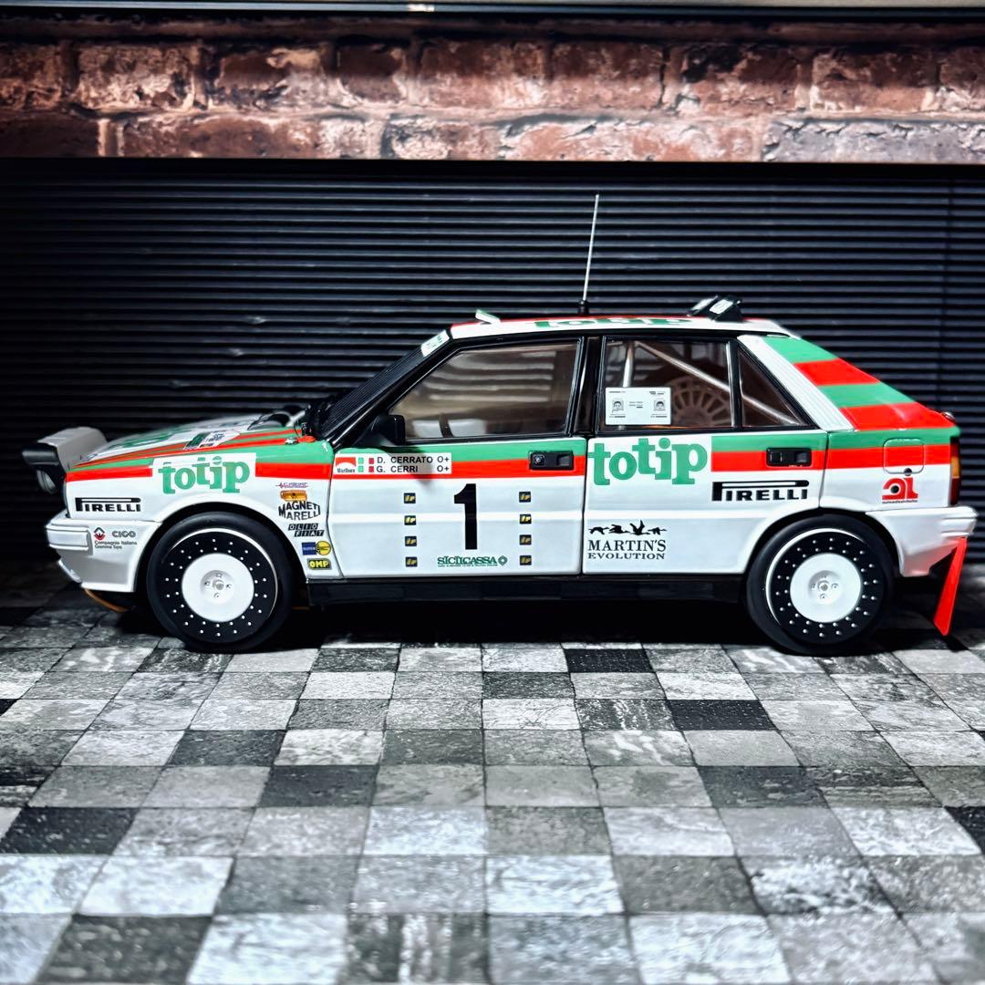 1/18 京商 ランチア デルタ HF 4WD Team totip 1987