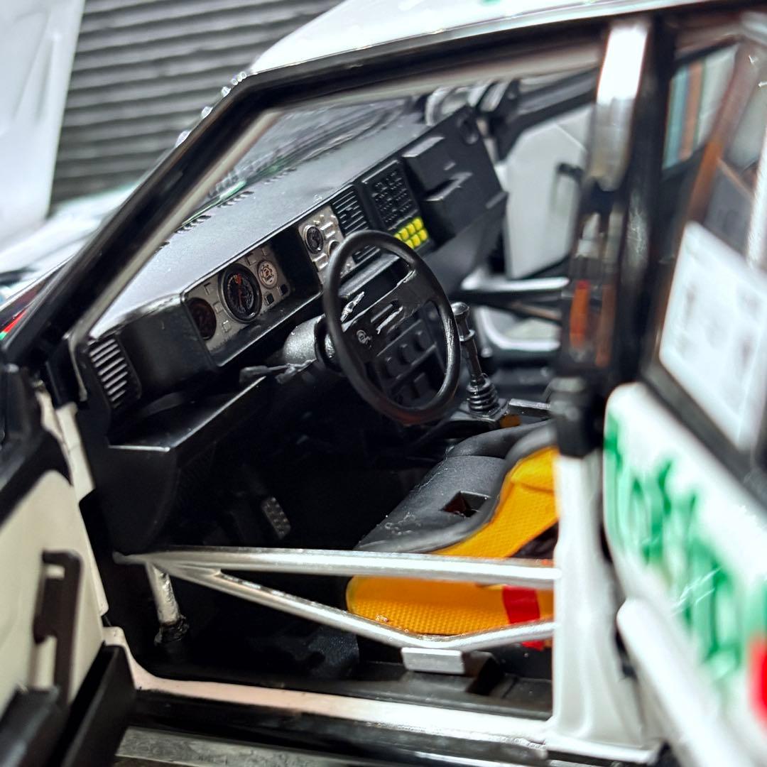 1/18 京商 ランチア デルタ HF 4WD Team totip 1987