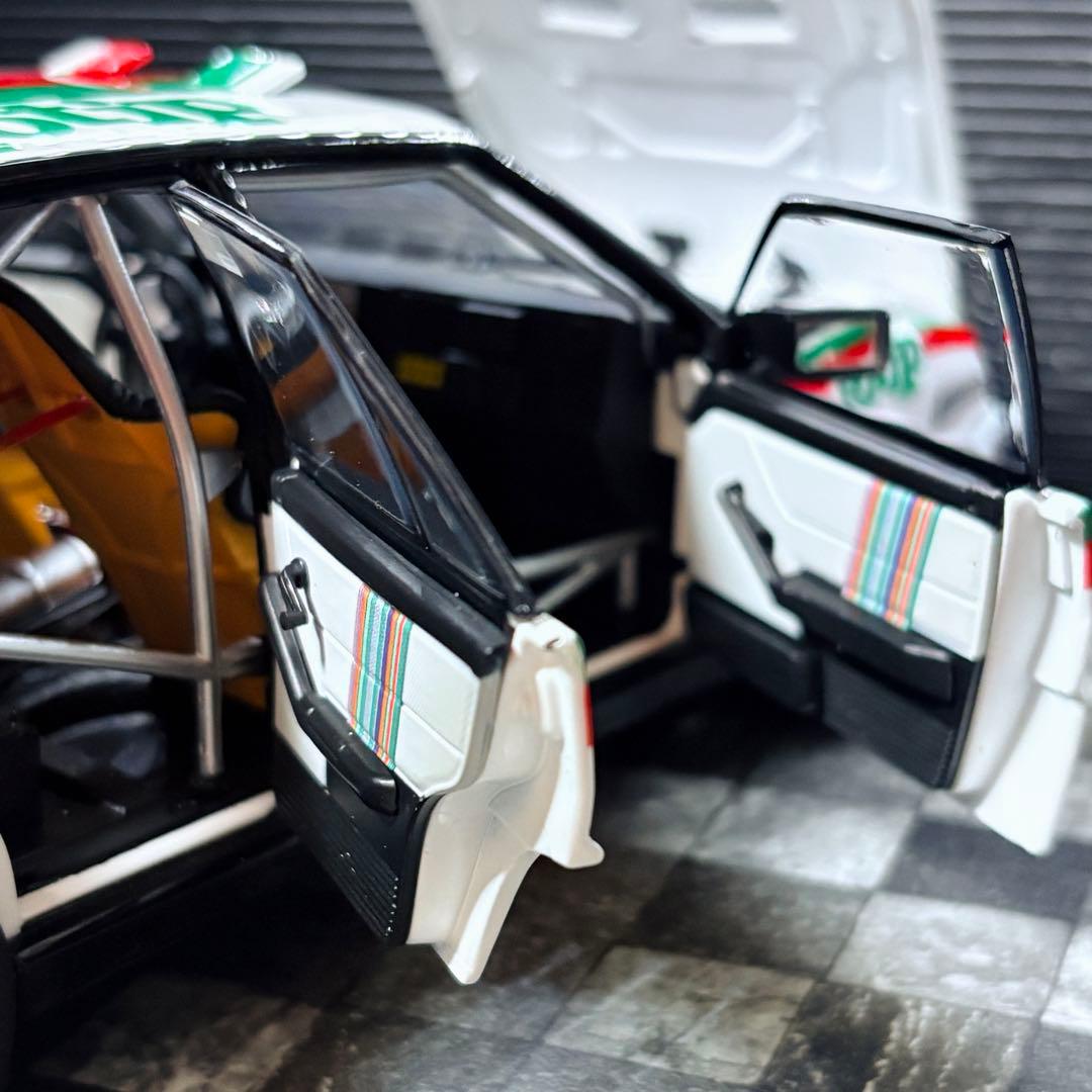 1/18 京商 ランチア デルタ HF 4WD Team totip 1987