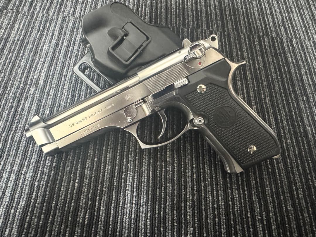 東京マルイ　 M９ ホルスター付き