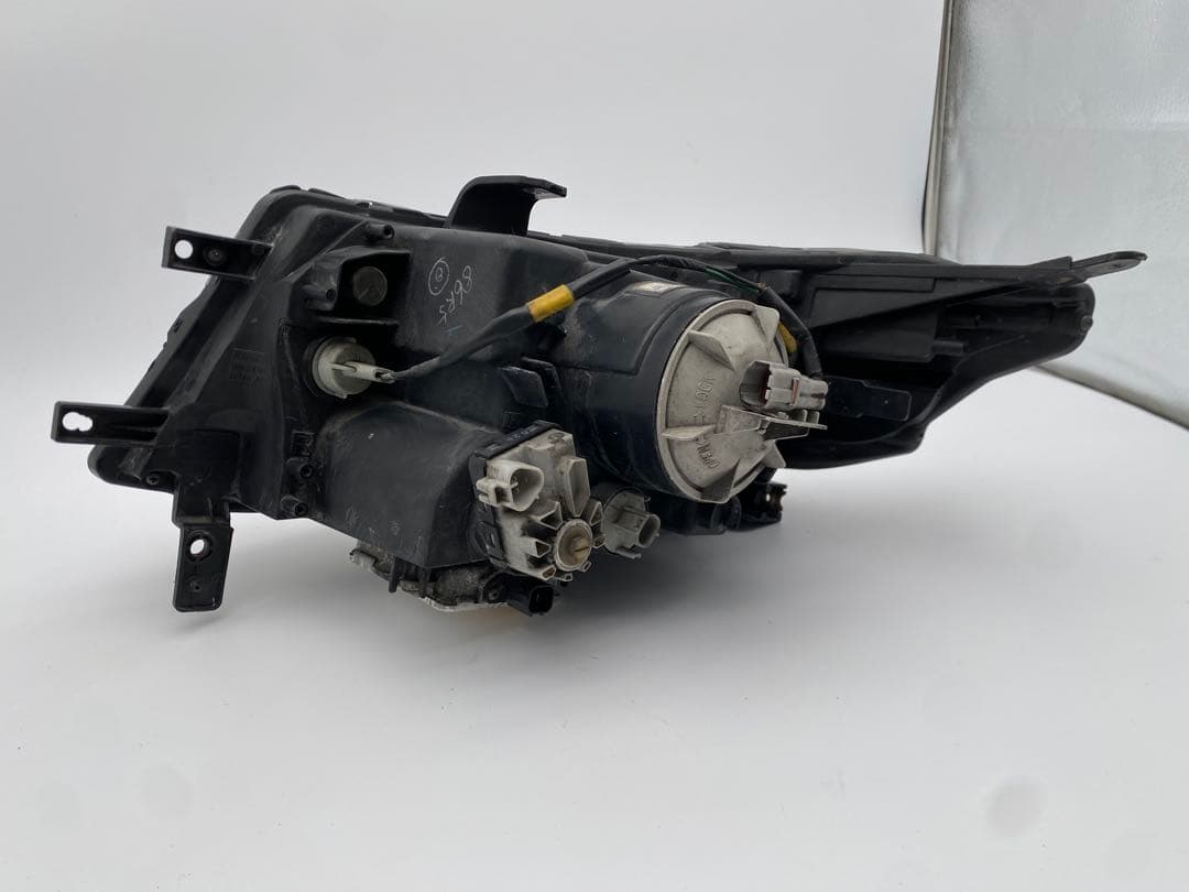 スズキ ワゴンR スティングレー MH23S 純正 HIDヘッドライト左右セット
