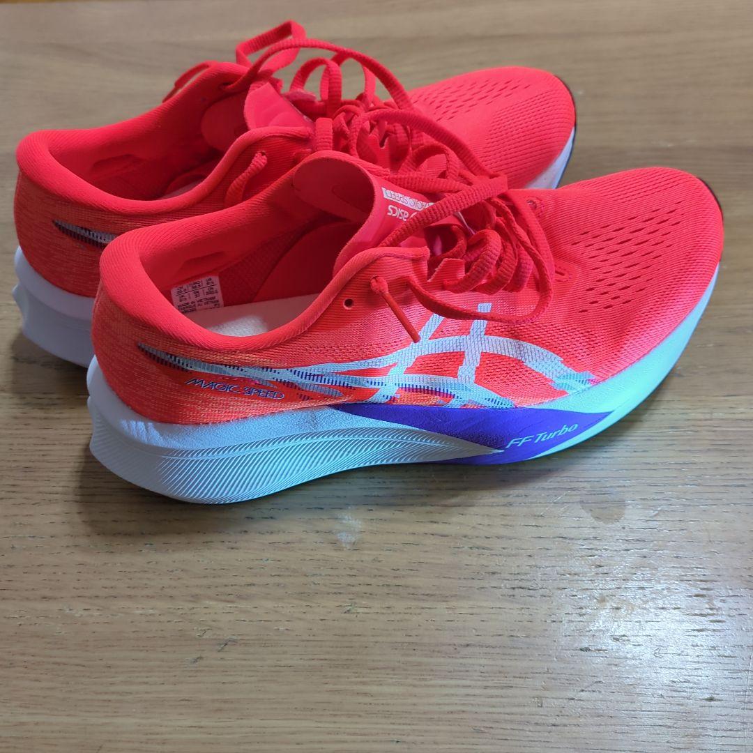 ASICS ランニングシューズ MAGIC SPEED 4　25cm
