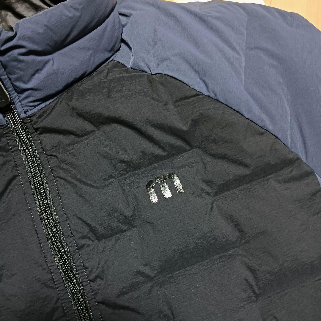 TravisMathew ダウンジャケット 軽量 撥水 M ネイビー×ブラック