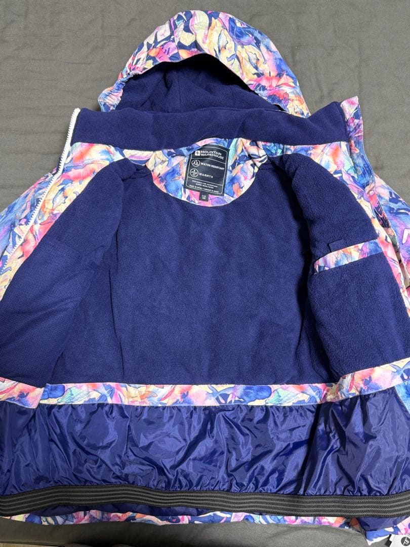 新品タグ付 Mountain Warehouseスキーウェア キッズ 140相当