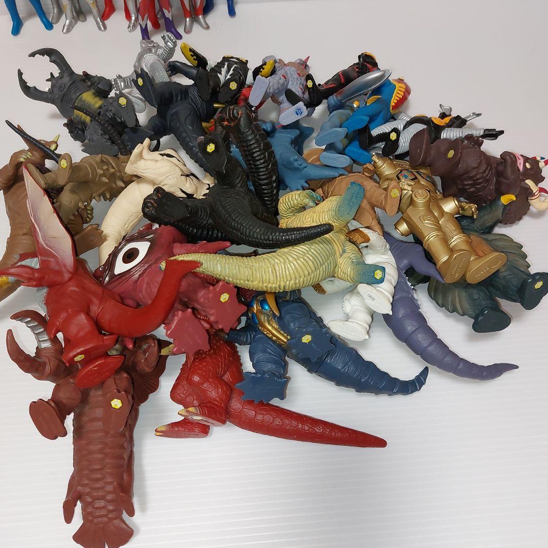 ウルトラマン　ウルトラ怪獣500シリーズまとめ売り35体！生産終了品ソフビ