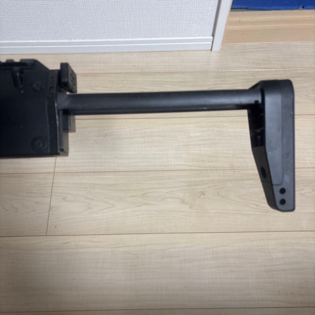 東京マルイ　電動ガン　mp7 ブラック マガジン2本とリポバッテリー付き