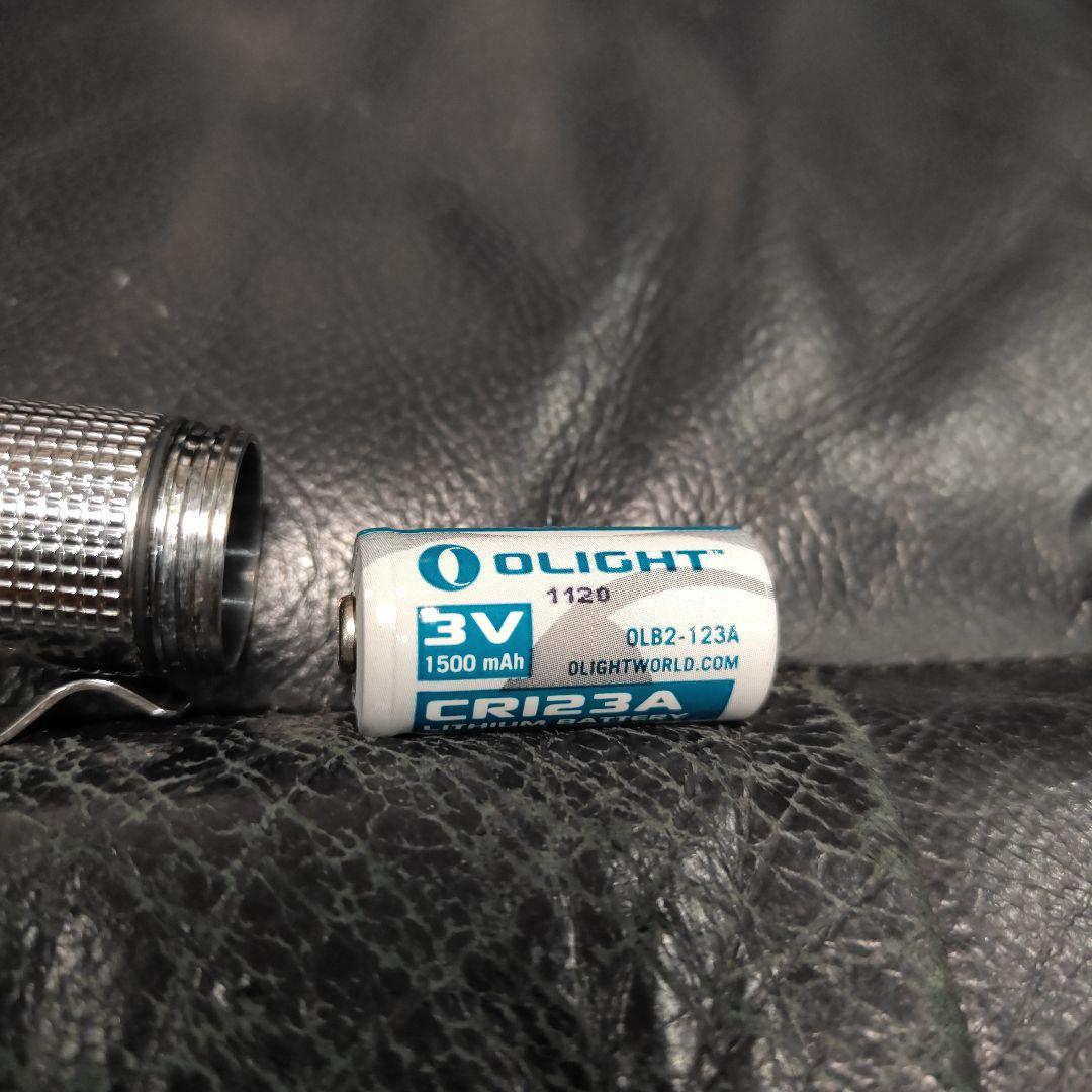 フ*ム様 Olight S1 Baton 懐中電灯 シルバー