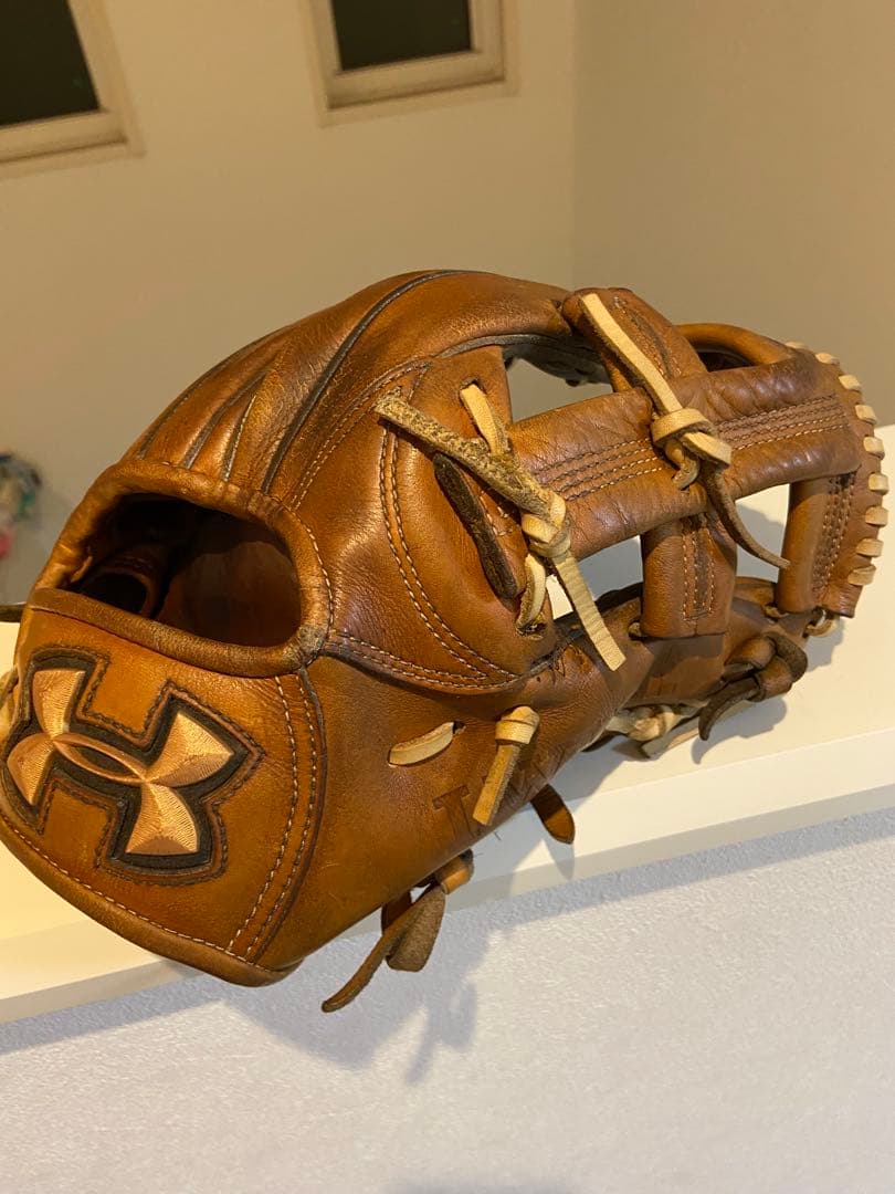 Under Armour ブラウン内野硬式グローブ
