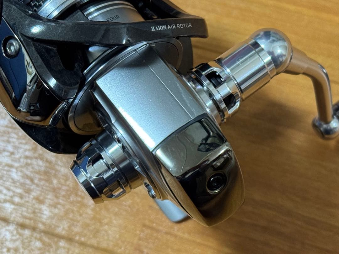 ダイワ DAIWA 10 ソルティガ 3500 スピニングリール