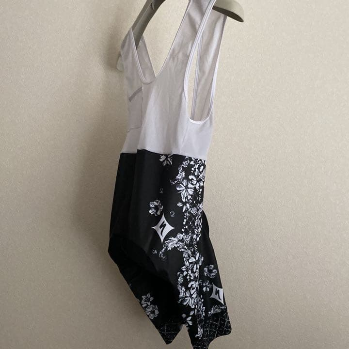 美品 スペシャライズド サイクリング ショーツ パンツ ビブショーツ ルルレモン
