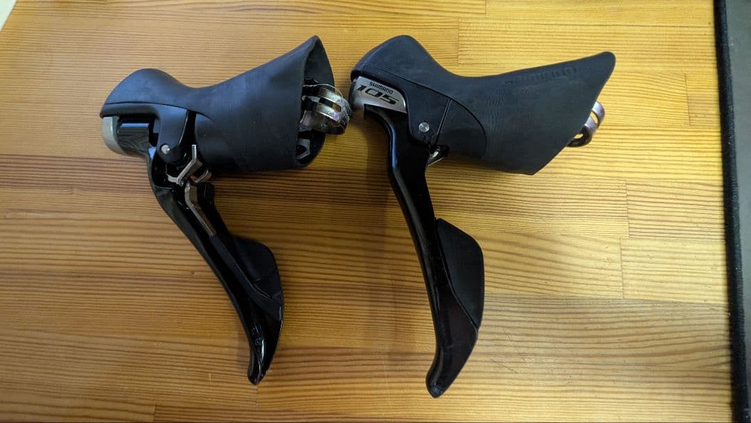 休日セール！Shimano 105 シフターとディレイラーセット