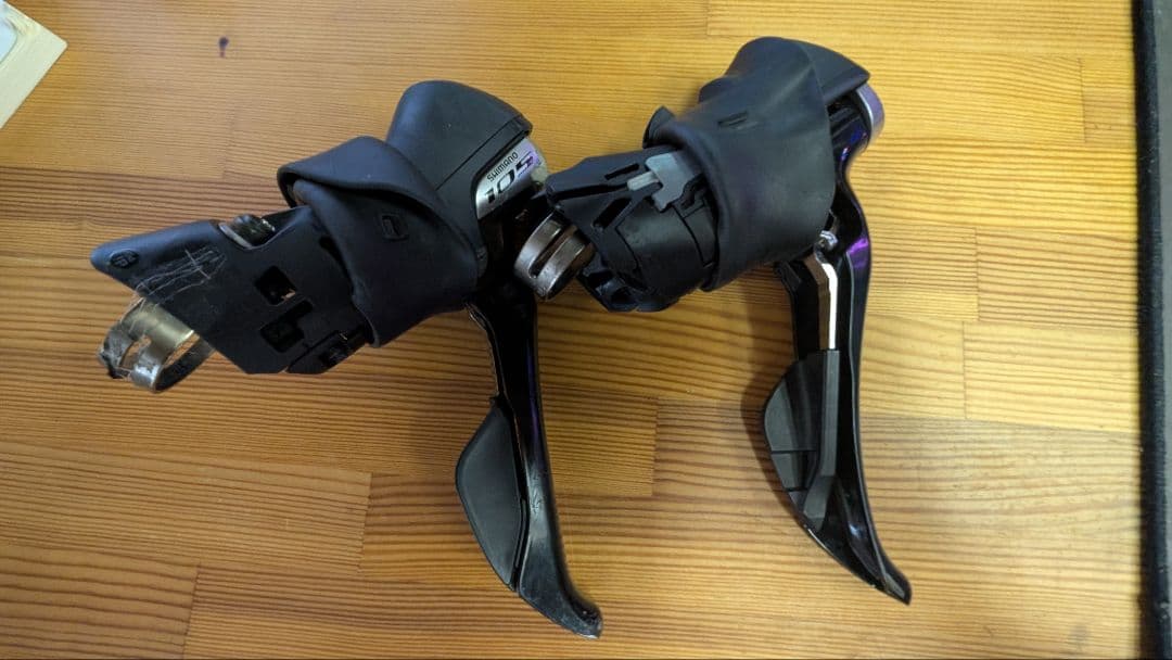 休日セール！Shimano 105 シフターとディレイラーセット