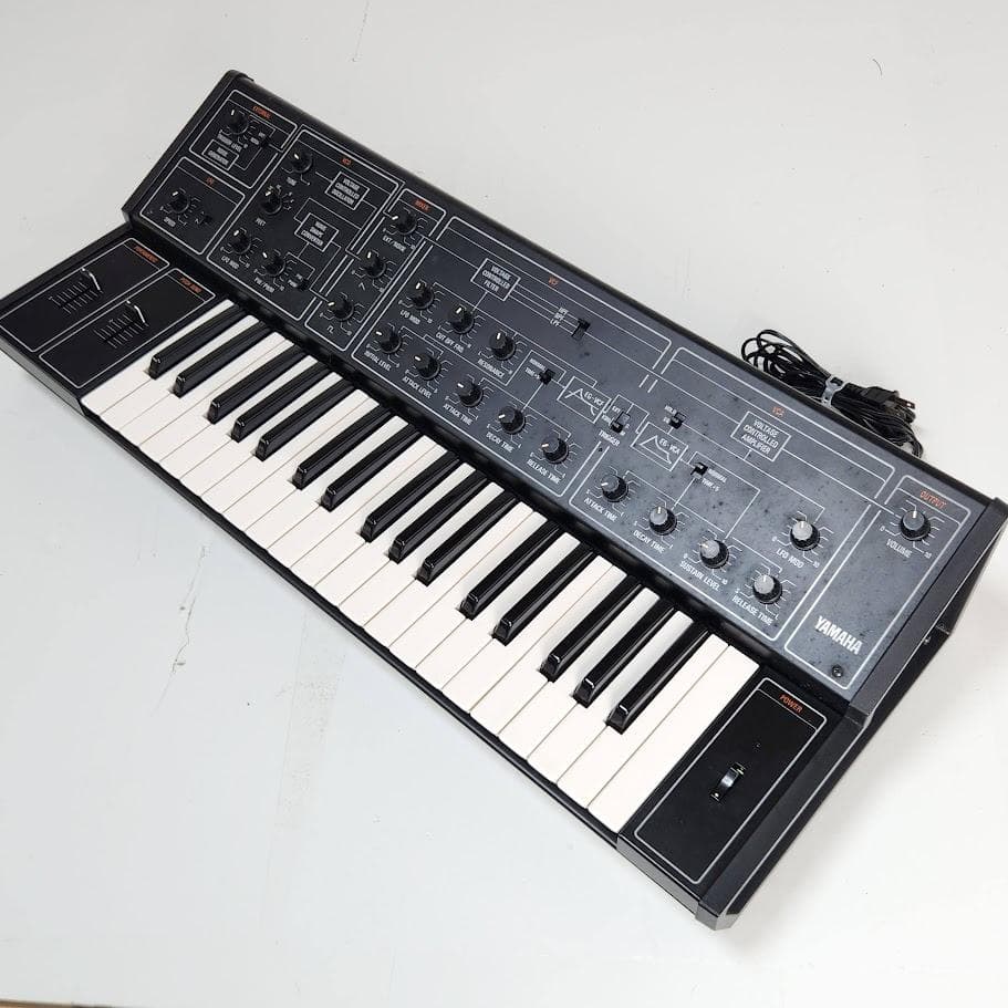 廃盤品 YAMAHA CS-10 アナログ シンセサイザー