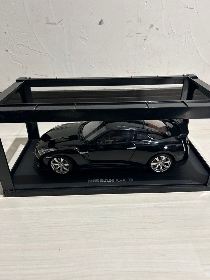 オートアート ミレニアム ニッサン GT-R