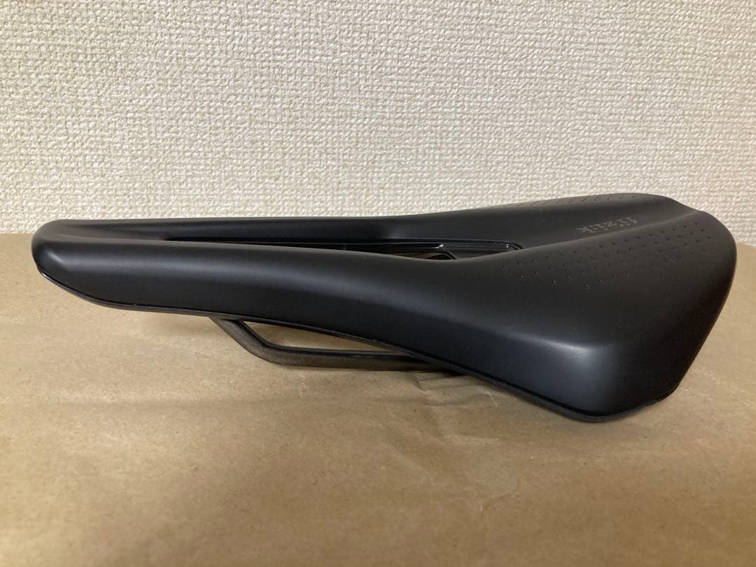 フィジーク fizik TEMPO ARGO R3 150mm kiumレール