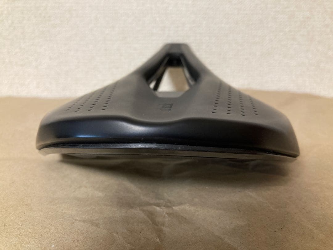 フィジーク fizik TEMPO ARGO R3 150mm kiumレール