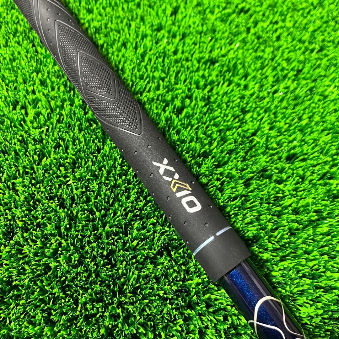 ゼクシオ13 レディース　ドライバー　11.5° フレックス　R