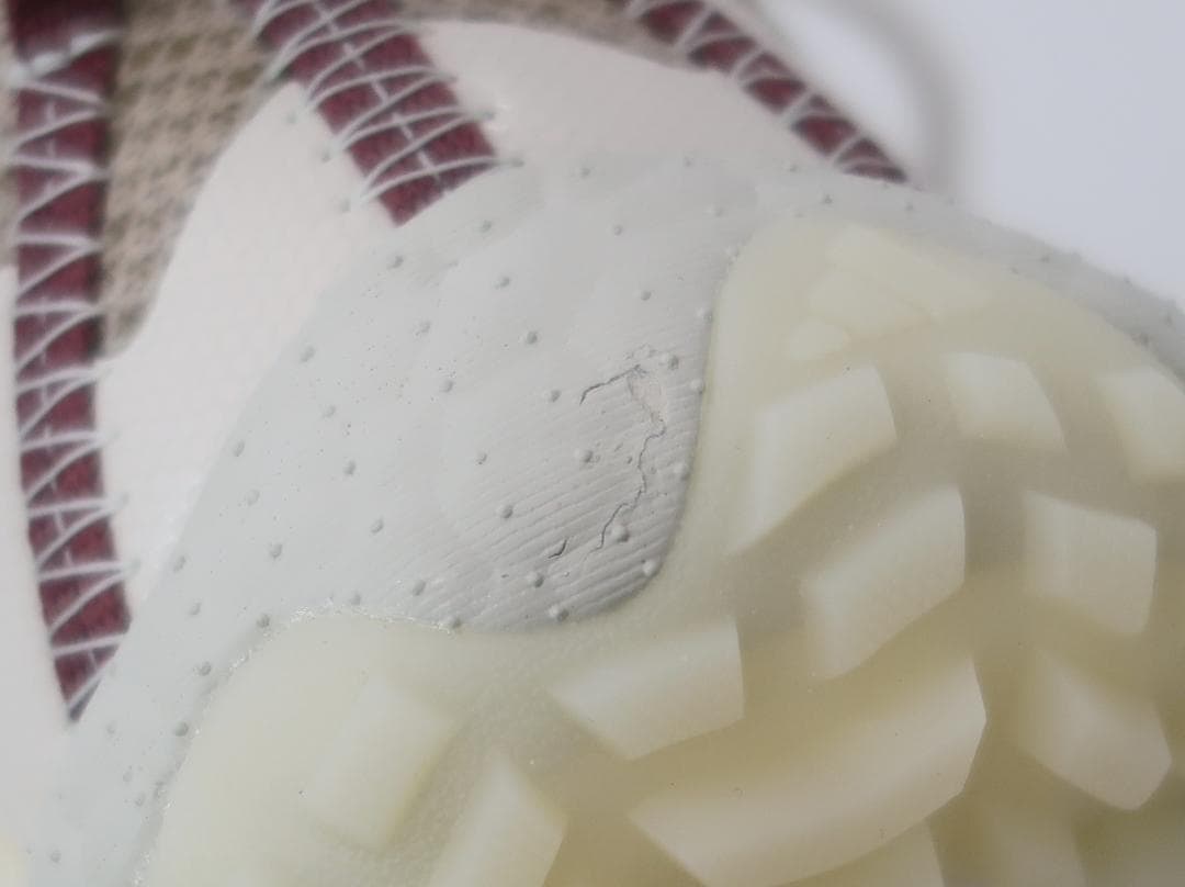 未使用 adidas ゴルフシューズ コードカオス22 スパイクレス【G】.