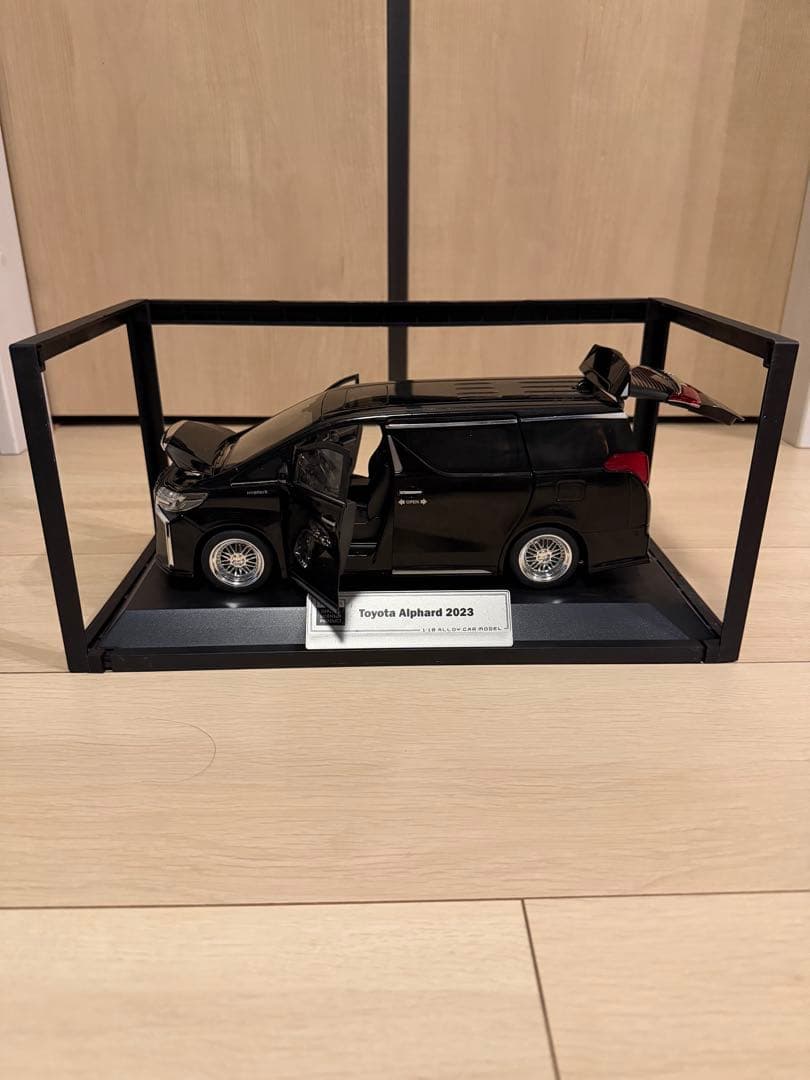 最終値下げですToyota Alphard 2023 ミニカー1/18