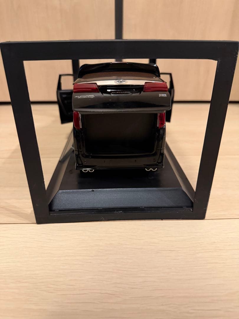 最終値下げですToyota Alphard 2023 ミニカー1/18