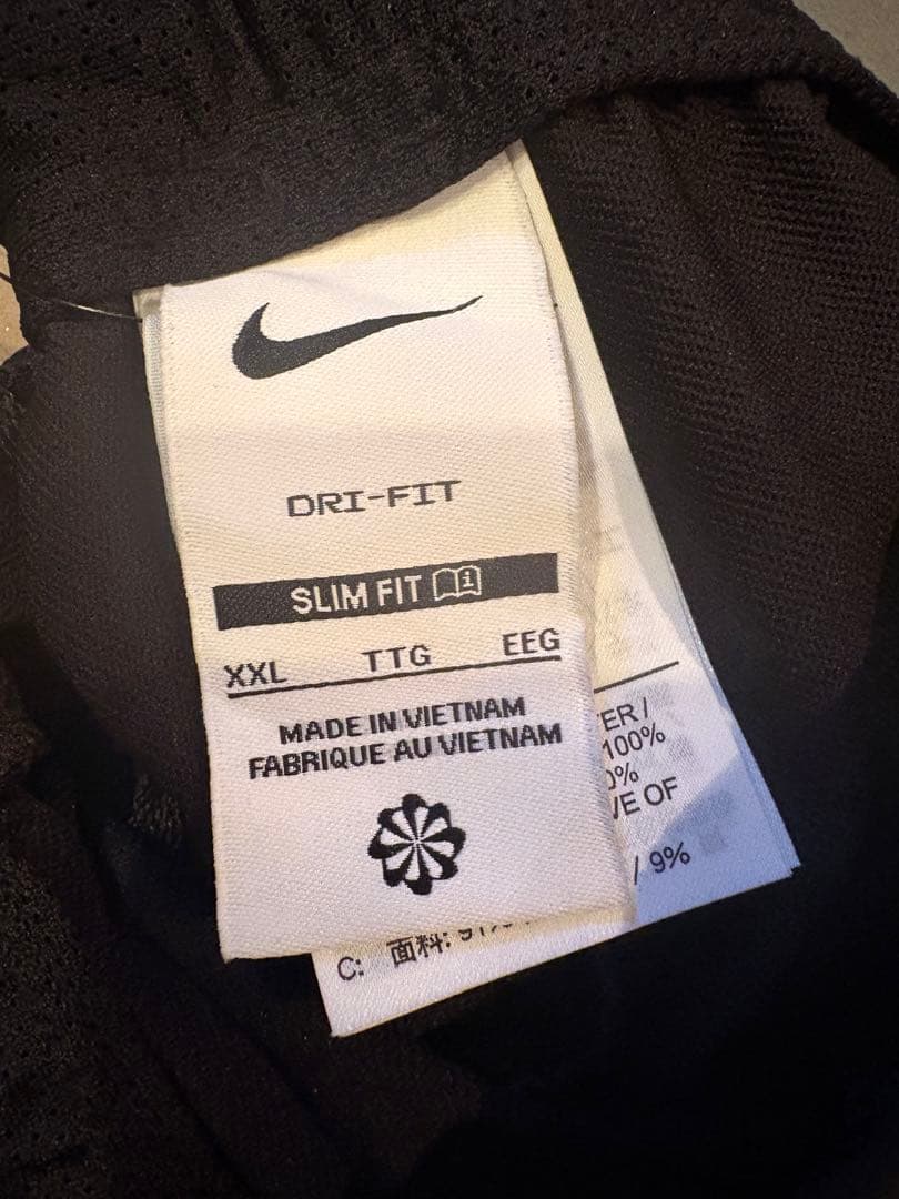 Nike リバプール　トレーニングパンツ