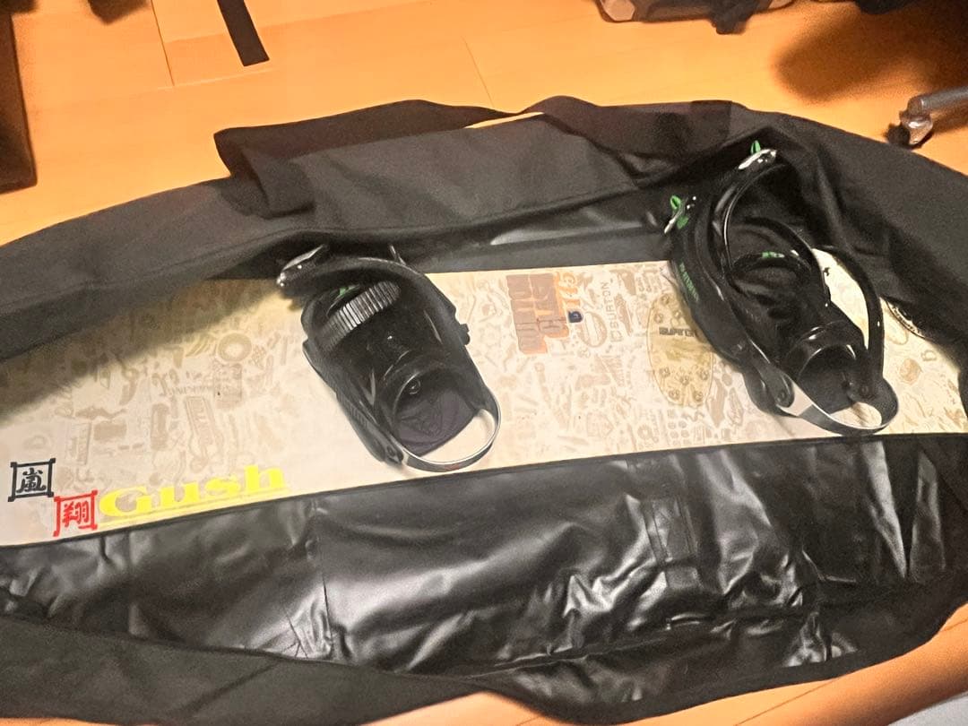 【ほぼ新品ケース付】BURTON CLASH 145cm＆バインディングセット