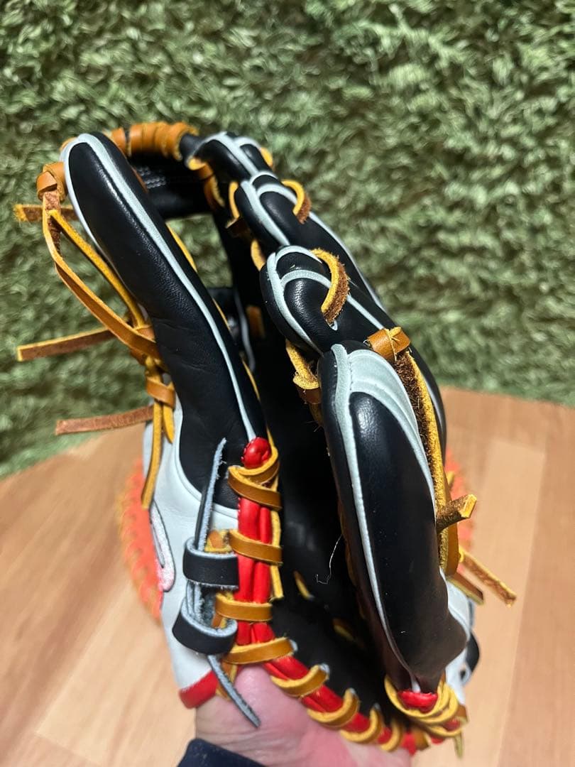 Wilson A2000 1975 硬式内野手用グラブ ブラック×ホワイト